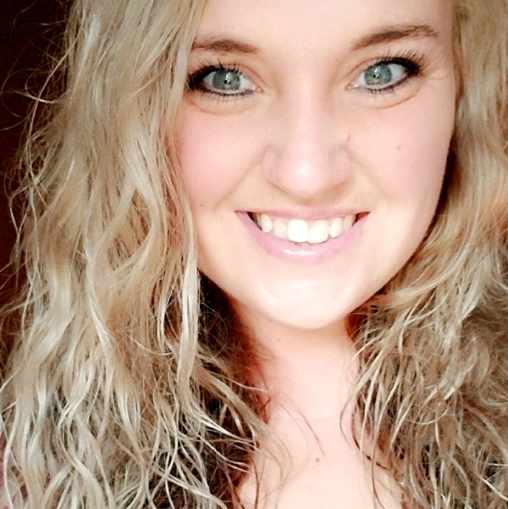 Meet your Posher, Kassie
